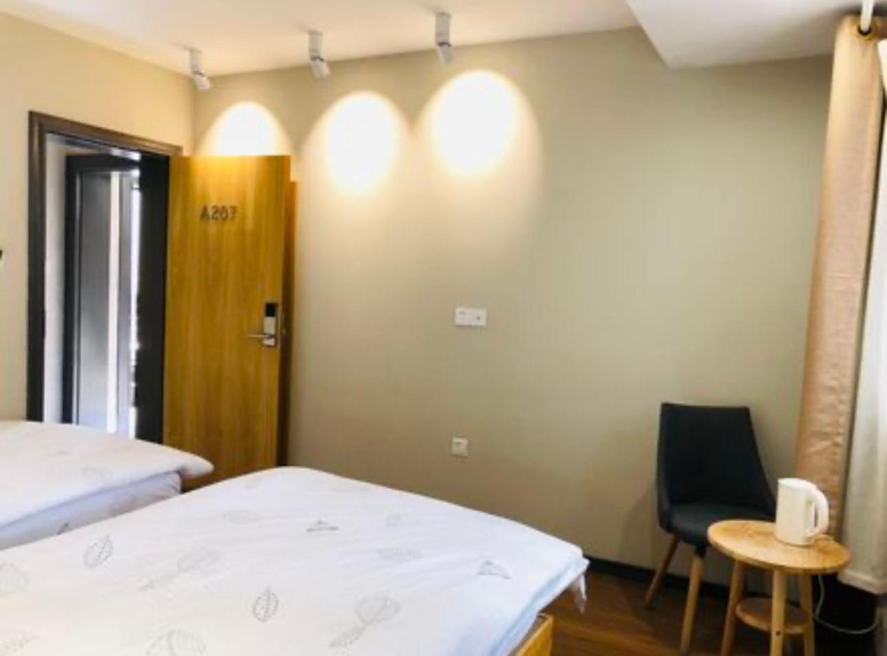 Fengma Feiyang Hostel Лхаса Экстерьер фото
