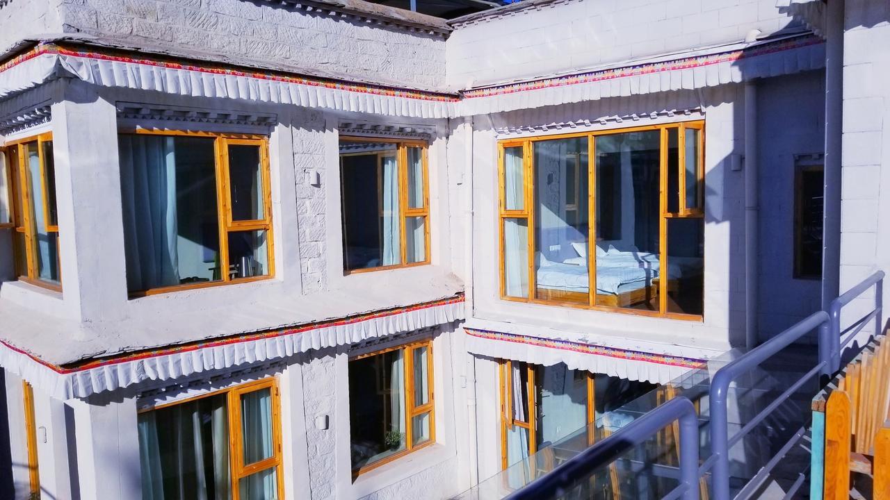 Fengma Feiyang Hostel Лхаса Экстерьер фото