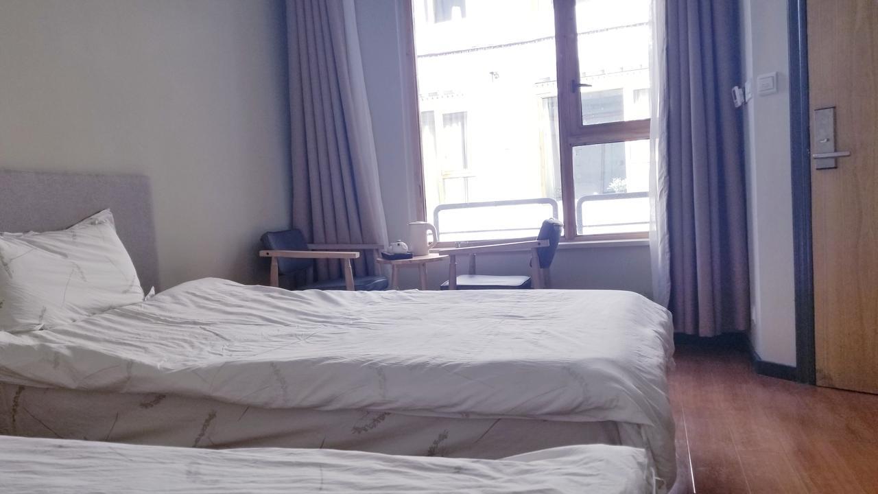 Fengma Feiyang Hostel Лхаса Экстерьер фото