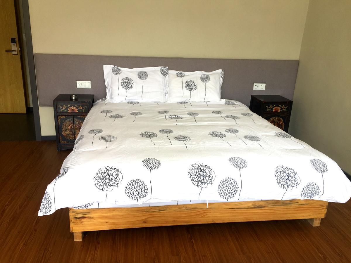 Fengma Feiyang Hostel Лхаса Экстерьер фото