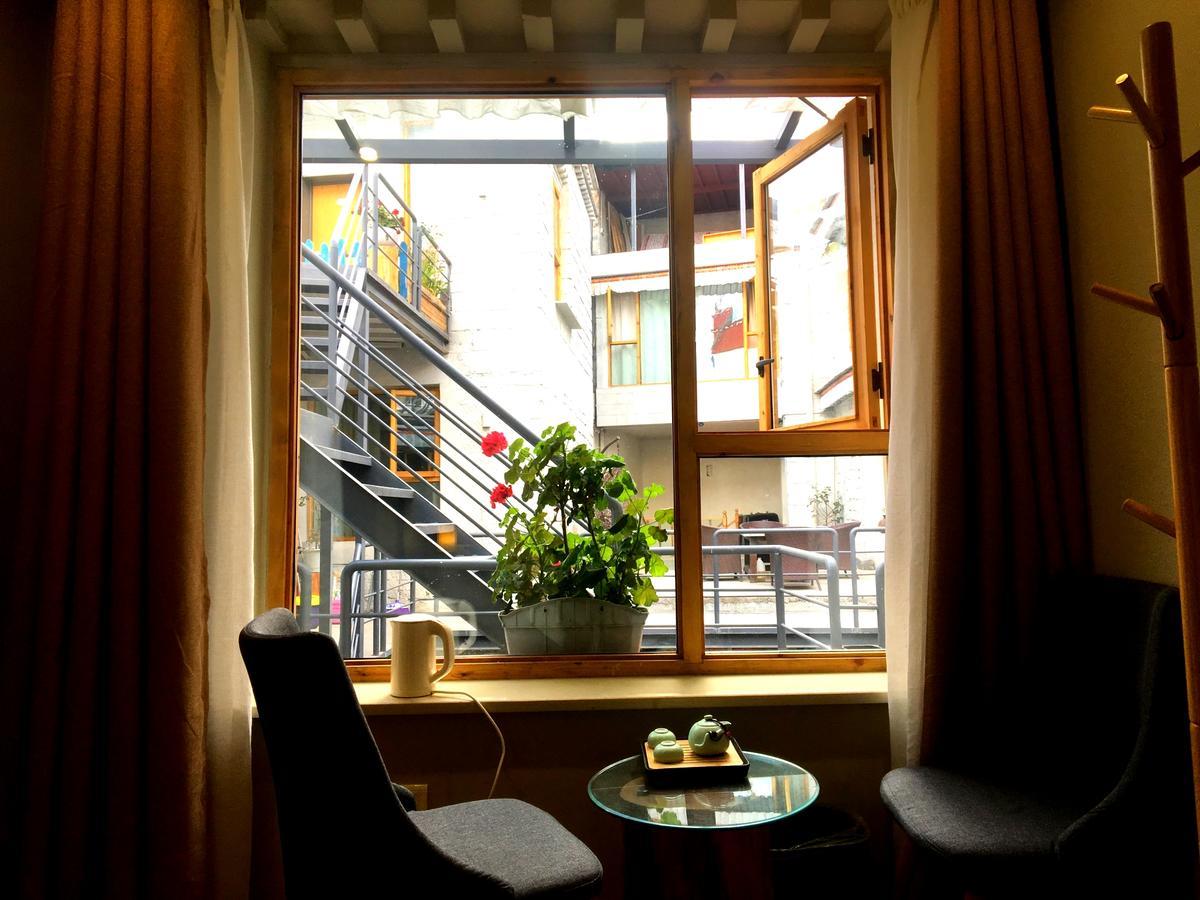 Fengma Feiyang Hostel Лхаса Экстерьер фото